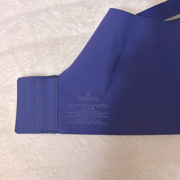 Evelyn & Bobbie The Beyond Bra - Picture 3 of 5